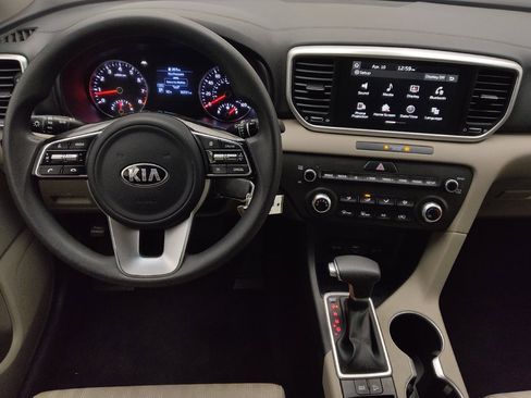 Used 2022 Kia Sportage LX image 22