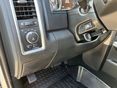 Used 2018 RAM 1500 Limited image 19