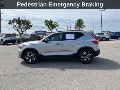 Used 2023 Volvo XC40 B5 Plus