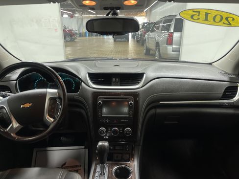 Used 2015 Chevrolet Traverse LT w/ Style and Technology Package image 26