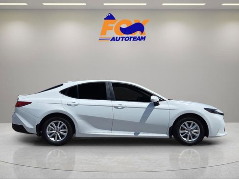 Certified 2025 Toyota Camry LE image 5