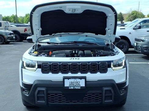 New 2026 Jeep Cherokee Laredo AWD/4WD image 22