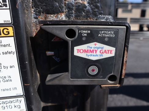 Used 2018 RAM 3500 Tradesman image 19