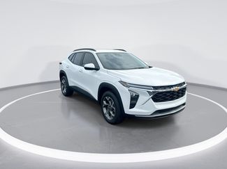 Used 2026 Chevrolet Trax LT w/ Driver Confidence Package FWD video 2