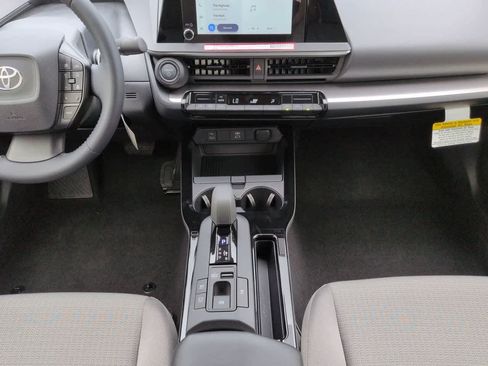 New 2026 Toyota Prius LE FWD image 18