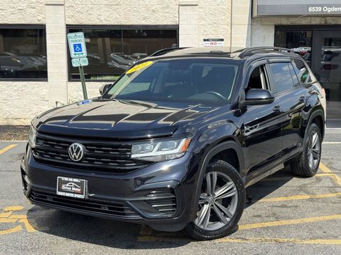 Used 2021 Volkswagen Atlas SE w/ Panoramic Sunroof Package AWD/4WD image 2