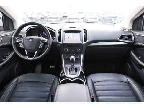 Used 2018 Ford Edge SEL w/ Equipment Group 201A FWD image 10