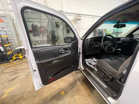 Used 2008 Chevrolet TrailBlazer SS w/ Sun And Sound Package image 35