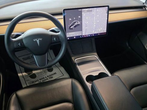 Used 2021 Tesla Model 3 Standard Range Plus image 27