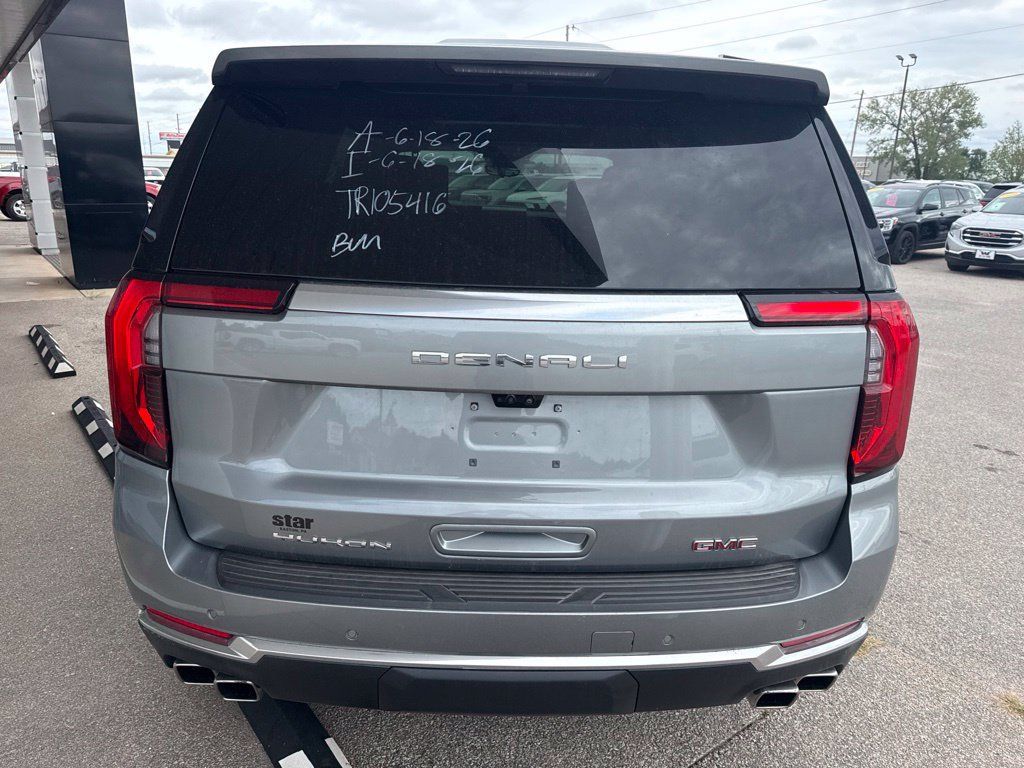 Used 2026 GMC Yukon Denali w/ Denali Reserve Package AWD/4WD image 4