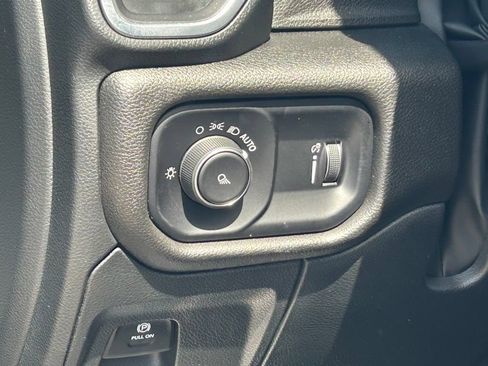 Used 2024 RAM 1500 Big Horn RWD image 36