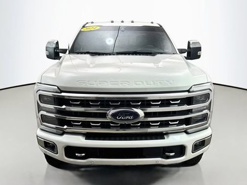 Used 2024 Ford F350 Platinum AWD/4WD image 2