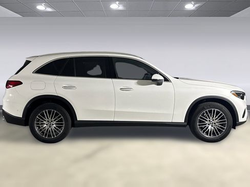 Used 2026 Mercedes-Benz GLC 300 4MATIC image 7