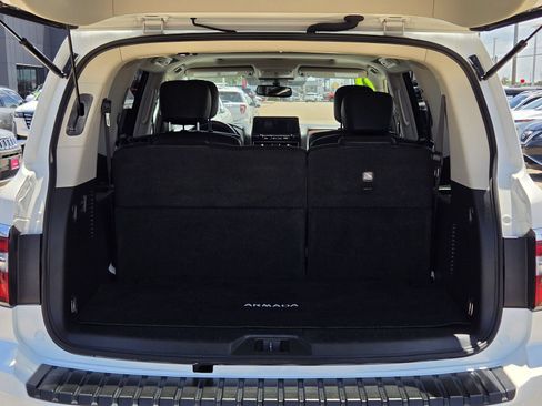 Used 2021 Nissan Armada SL w/ Captain's Chairs Package RWD image 18