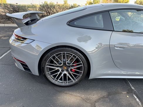 Used 2024 Porsche 911 Carrera 4S w/ Premium Package AWD/4WD image 29