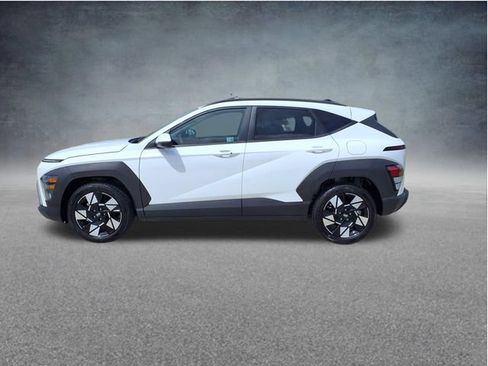 Used 2025 Hyundai Kona SEL FWD image 5