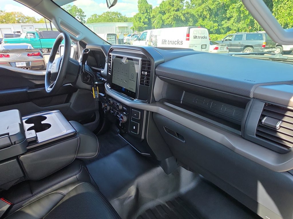 Used 2025 Ford F150 XL w/ Equipment Group 103A High RWD image 23