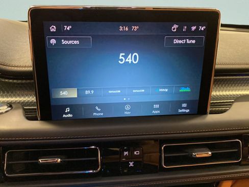 Used 2023 Lincoln Aviator Black Label w/ Dynamic Handling Package AWD/4WD image 18