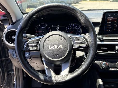 Used 2023 Kia Forte LXS FWD image 18