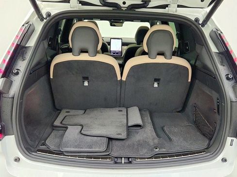 Used 2025 Volvo EX90 Plus AWD/4WD image 38