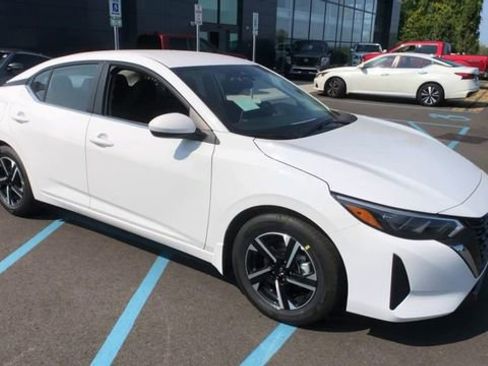 New 2025 Nissan Sentra SV image 3