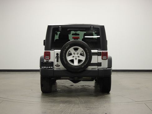 Used 2012 Jeep Wrangler Sport w/ Connectivity Group image 7