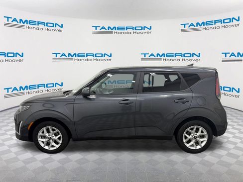 Used 2024 Kia Soul LX w/ Option Group 015 FWD image 2