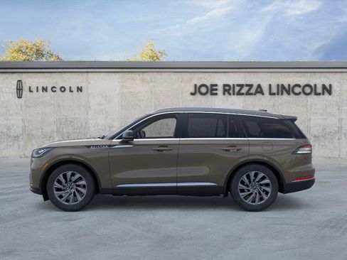 New 2025 Lincoln Aviator Premiere image 3