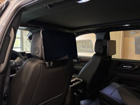 New 2026 GMC Yukon Denali w/ Denali Reserve Package AWD/4WD image 18