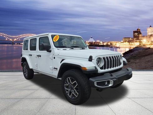 Certified 2025 Jeep Wrangler Unlimited Sahara AWD/4WD image 4