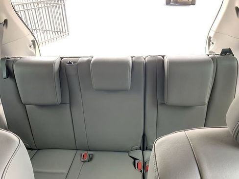 Certified 2019 Toyota Highlander XLE AWD/4WD image 33