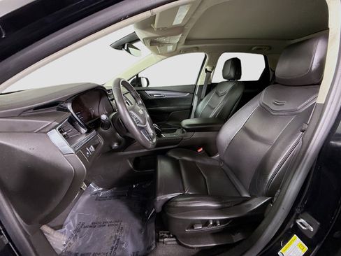 Used 2017 Cadillac XT5 Luxury image 22