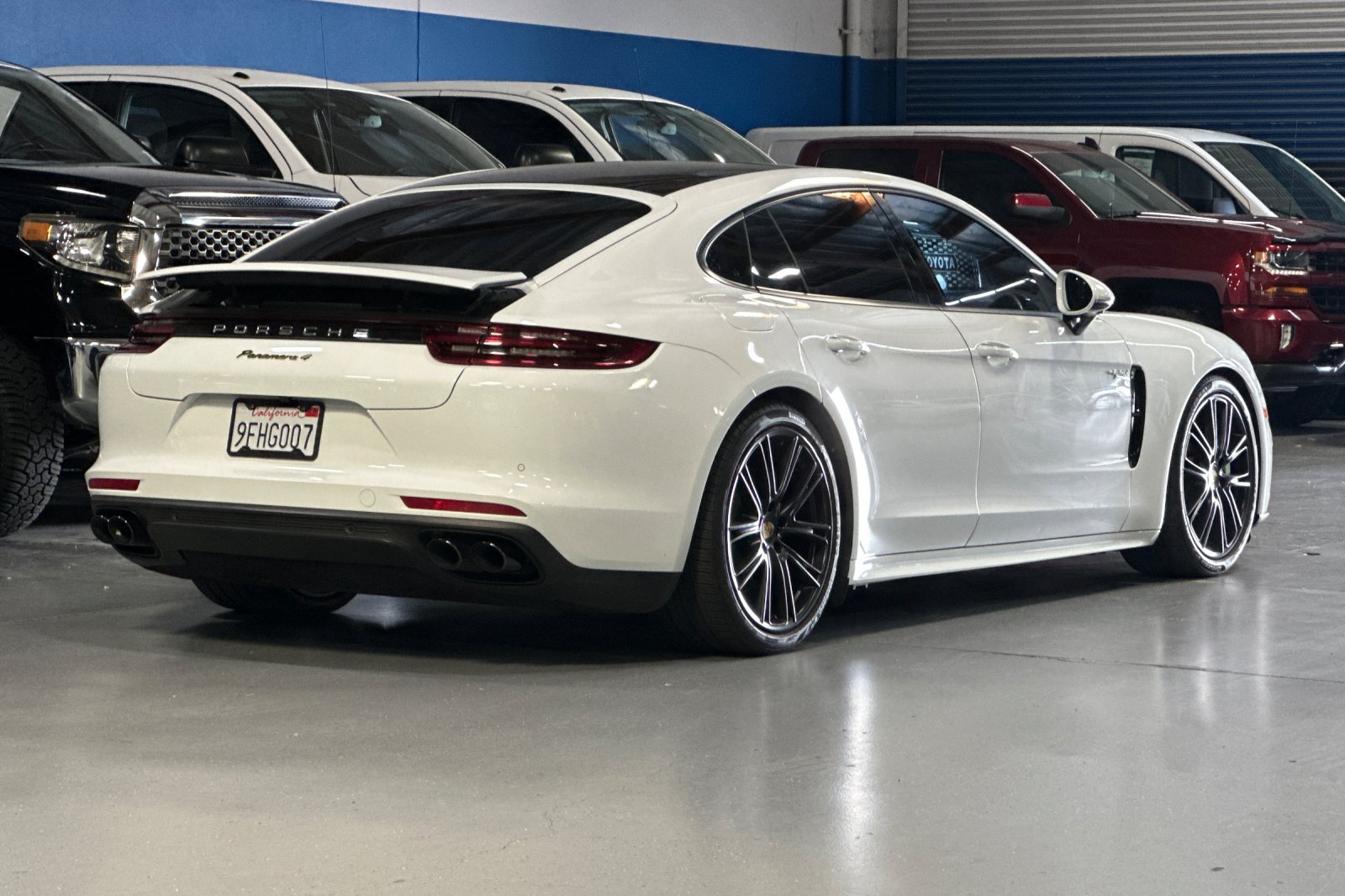 Used 2019 Porsche Panamera 4 AWD/4WD image 4
