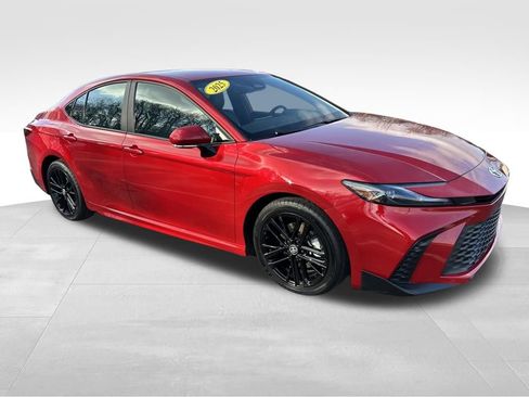 Certified 2025 Toyota Camry SE w/ Convenience Package FWD image 8