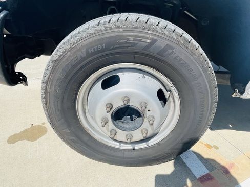 Used 2012 Ford F350 XL w/ PWR Equipment Group image 8