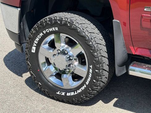 Used 2014 GMC Sierra 2500 SLE w/ SLE Preferred Package AWD/4WD image 11