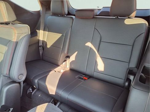 New 2026 Chevrolet Traverse RS image 21