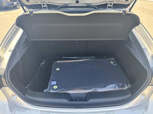 New 2026 MAZDA MAZDA3 Hatchback w/Premium Plus Pkg image 26
