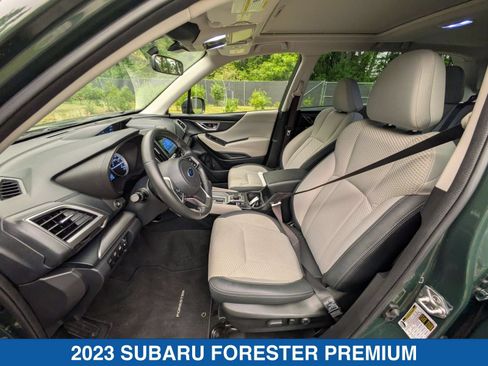 Used 2023 Subaru Forester Premium AWD/4WD image 26