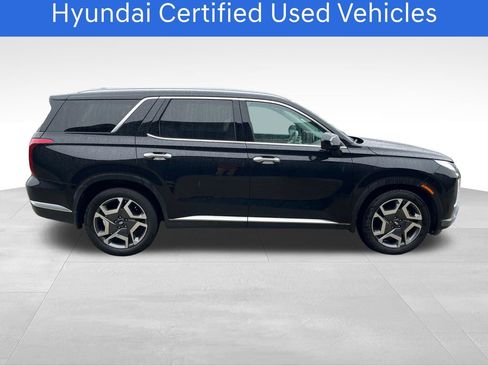 Used 2023 Hyundai Palisade Limited w/ Winter Package AWD/4WD image 7