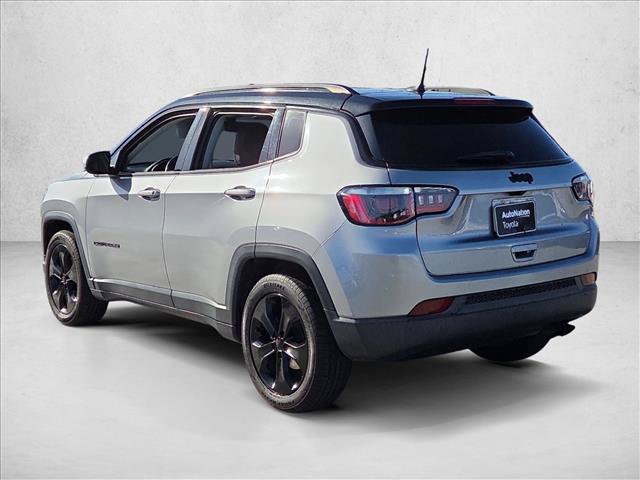 Used 2018 Jeep Compass Latitude w/ Popular Equipment Group FWD image 8