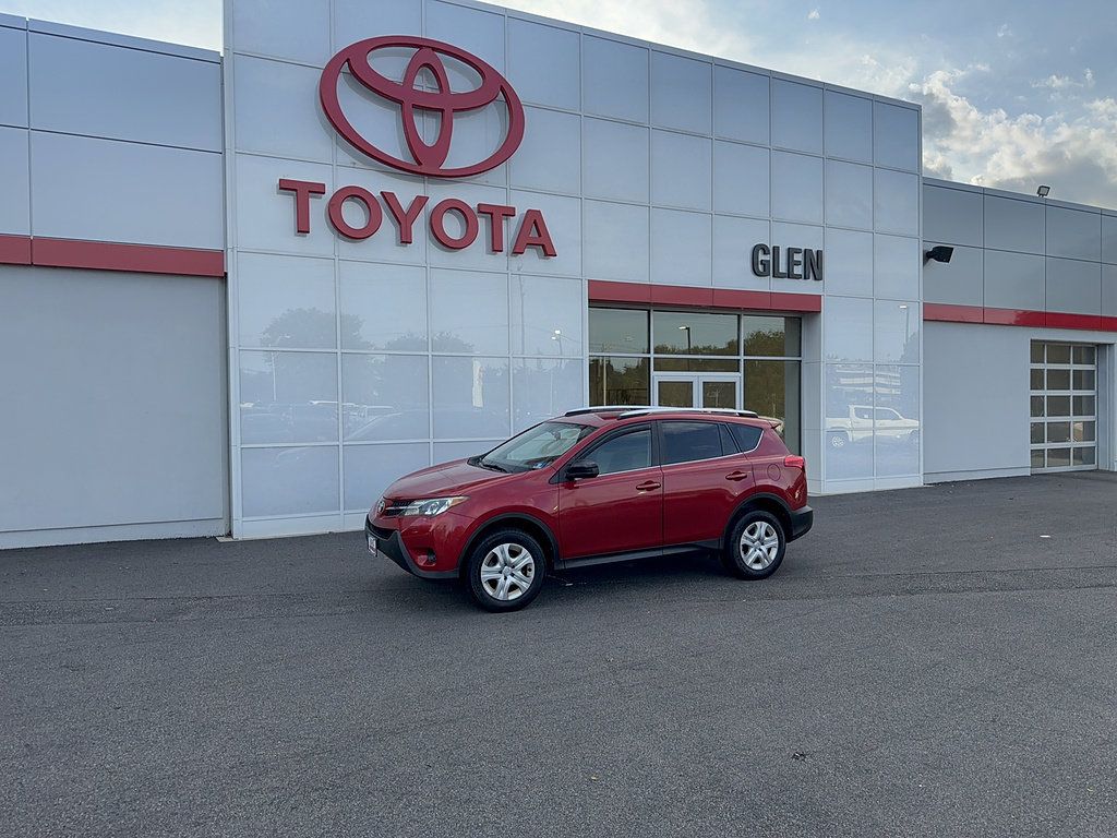 Used 2014 Toyota RAV4 LE AWD/4WD image 1