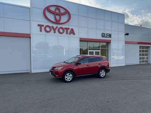 Used 2014 Toyota RAV4 LE AWD/4WD image 1