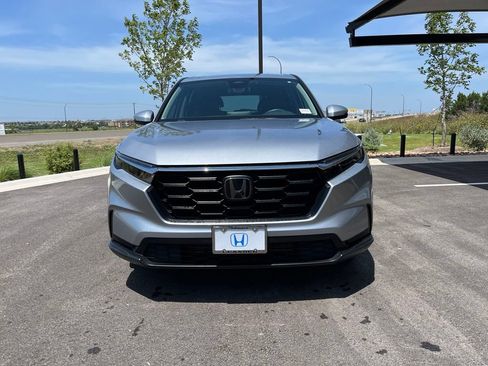 Used 2024 Honda CR-V LX image 2