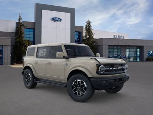 New 2025 Ford Bronco Outer Banks AWD/4WD image 7