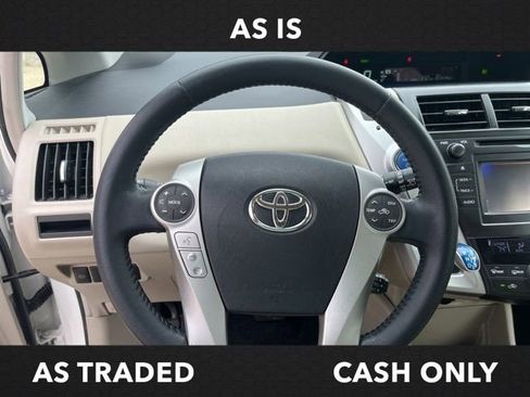 Used 2014 Toyota Prius V Five image 39