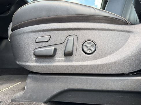 Used 2022 Hyundai Palisade Calligraphy image 13