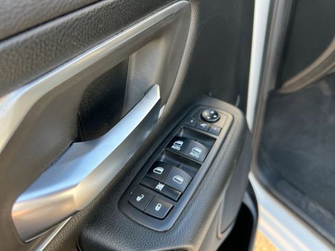 Used 2019 RAM 1500 Big Horn image 17