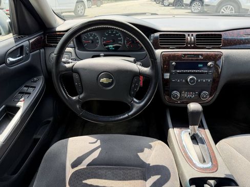 Used 2012 Chevrolet Impala LT FWD image 7