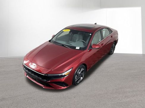 Used 2024 Hyundai Elantra SEL w/ Convenience Package image 43